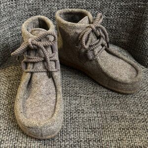 Taos Woolabee bootie size 7-7.5